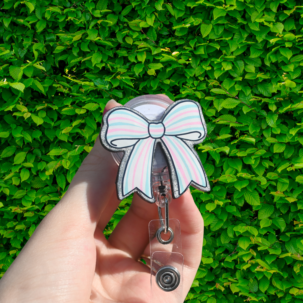 L & D Bow Badge